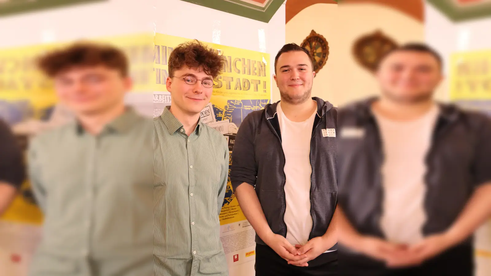 Ein gutes Team für Mini-München: (v. l.) Joscha Thiele von der Spielstadt München und Maximilian Rosenmüller.  (Foto: hw)