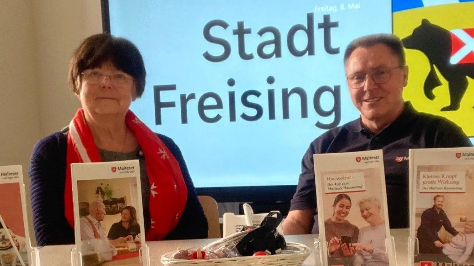 Christine und Matthias Laux von den Maltesern Freising informieren regelmäßig im dASAMa über die Hilfsangebote der Organisation im Landkreis. (Foto: privat)