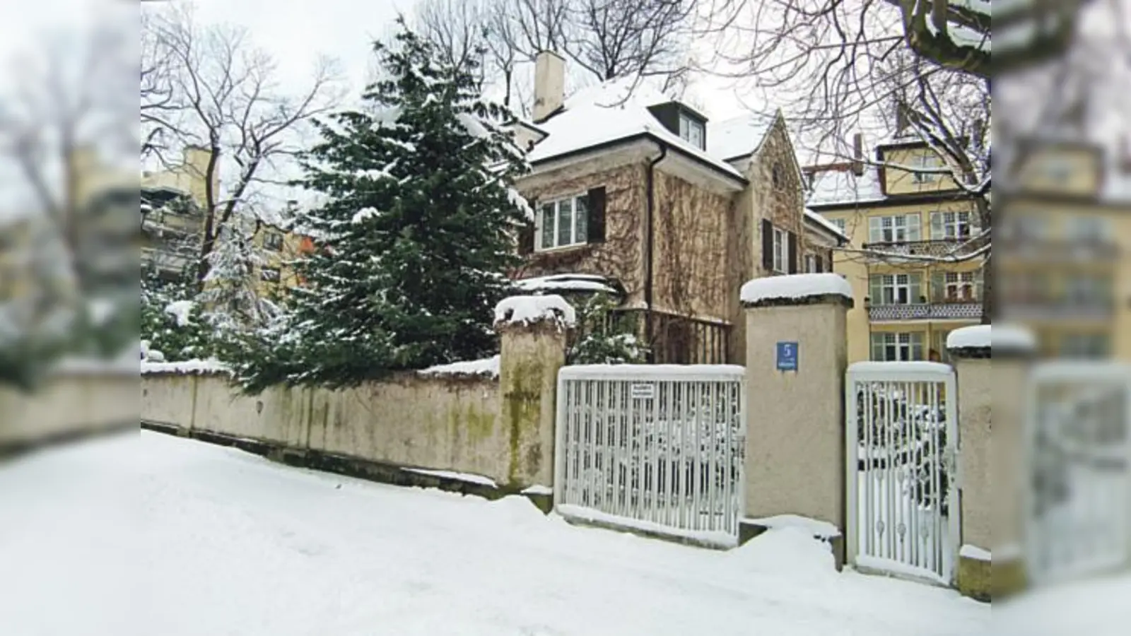 Nach dem Willen des BA soll die Villa an der Kolbergerstraße 5 unter Denkmalschutz bleiben.  (Foto: hgb)