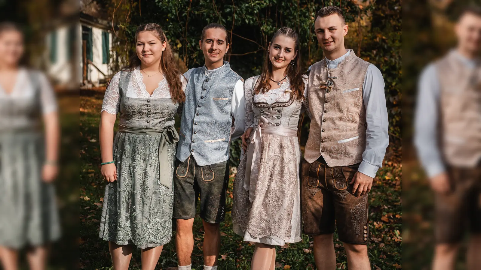 Von links nach rechts: das Jugendprinzenpaar Isabell I. und Julian II. sowie das erwachsene Prinzenpaar Jasmin I. und Michael II. (Foto: Faschingsgesellschaft Feringa)