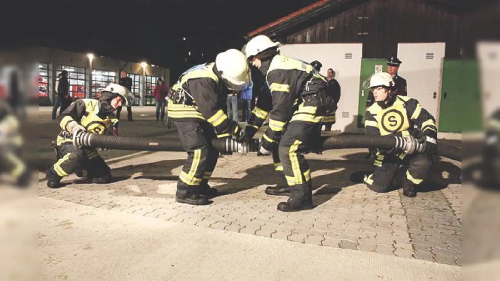 Haarer Feuerwehrmänner zeigten bei der Leistungsprüfung im Löscheinsatz alles.	 (Foto: Privat)