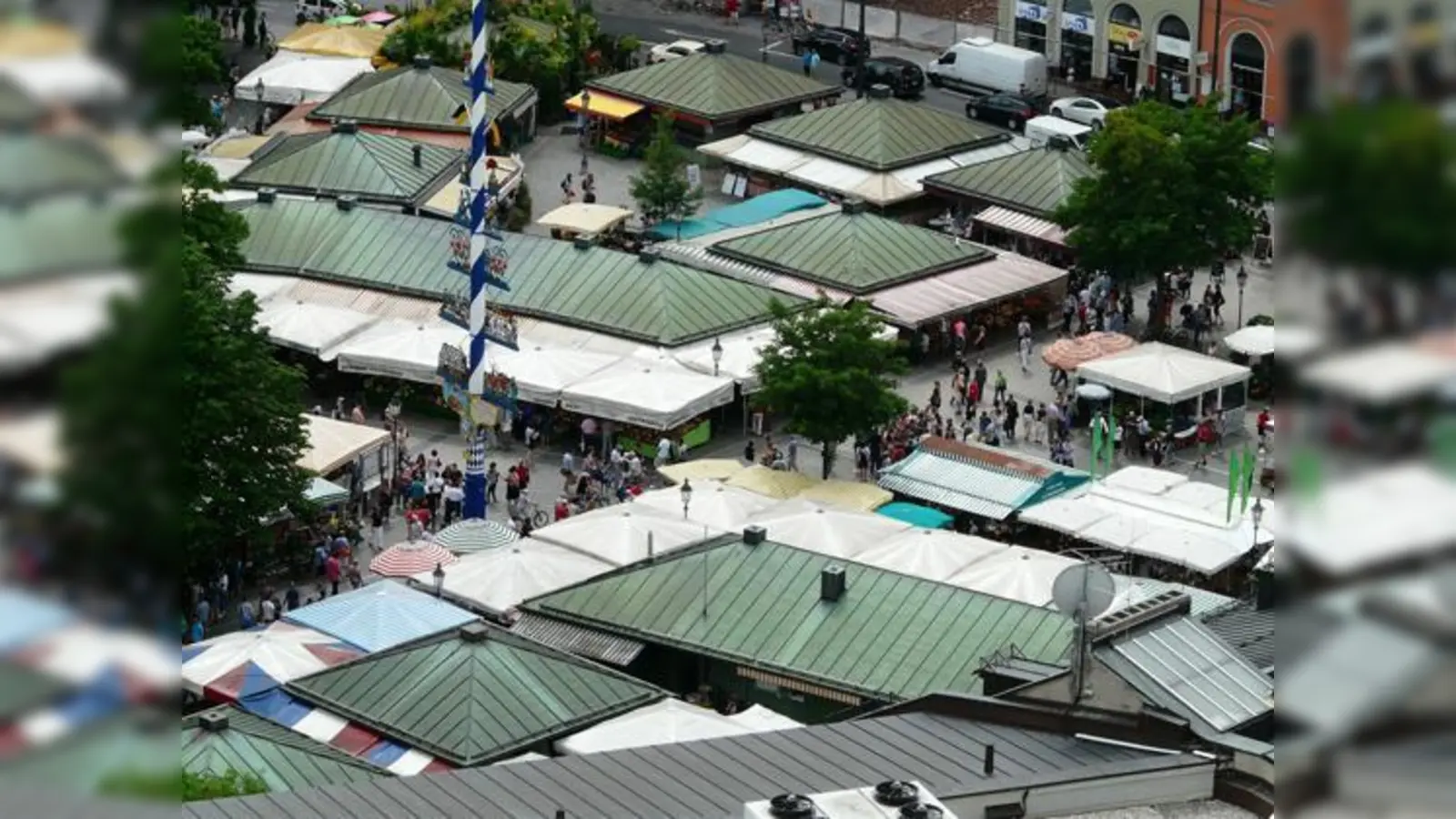 Der Viktualienmarkt ist in die Jahre gekommen. Die anstehende Sanierung soll ohne Abriss von Ständen realisiert werden.	 (Foto: gemeinfrei)