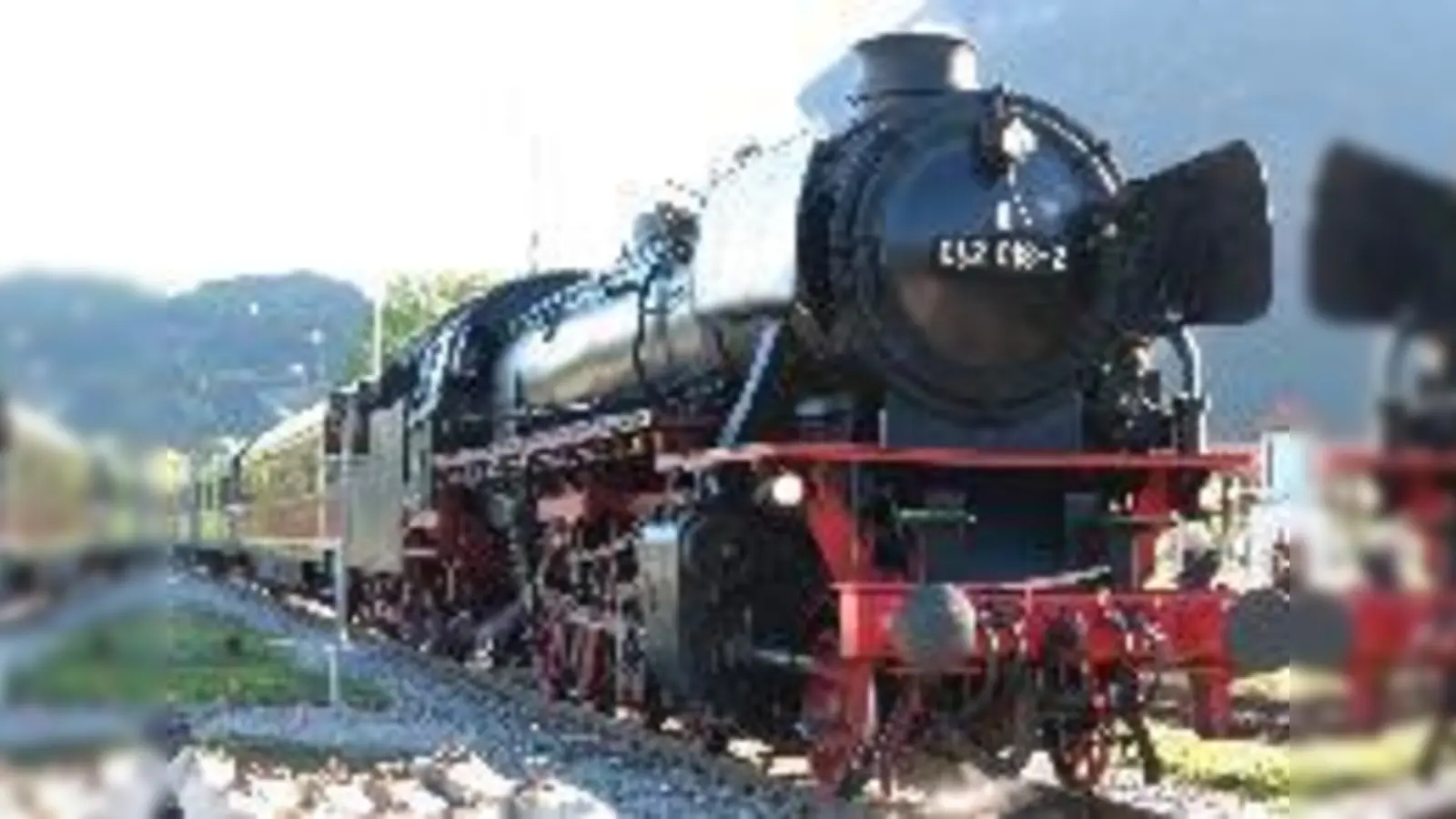 Mit der Dampflok geht es am 4. Dezember zum Weihnachtsmarkt nach Straubing.  (Foto: Veranstalter)