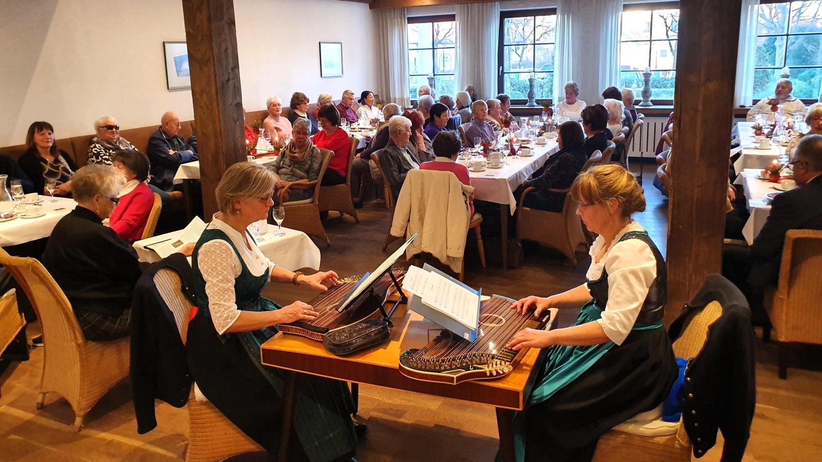 Gelungener-Paradeisl-Nachmittag-