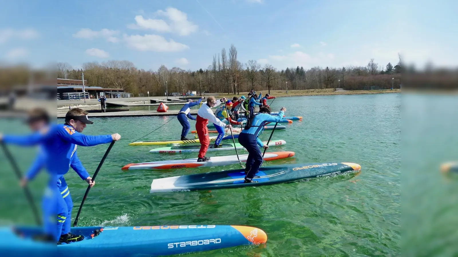 Wer schon immer Stand Up Paddeln können wollte, sollte sich jetzt zum Kurs beim Kanu-Regattaverein anmelden. (Foto: Karl Kaiser)