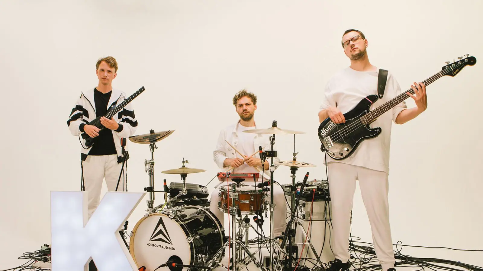 Die Technoband Komfortrauschen aus Berlin ist Teil der Clubnacht. (Foto: Caren Pauli)