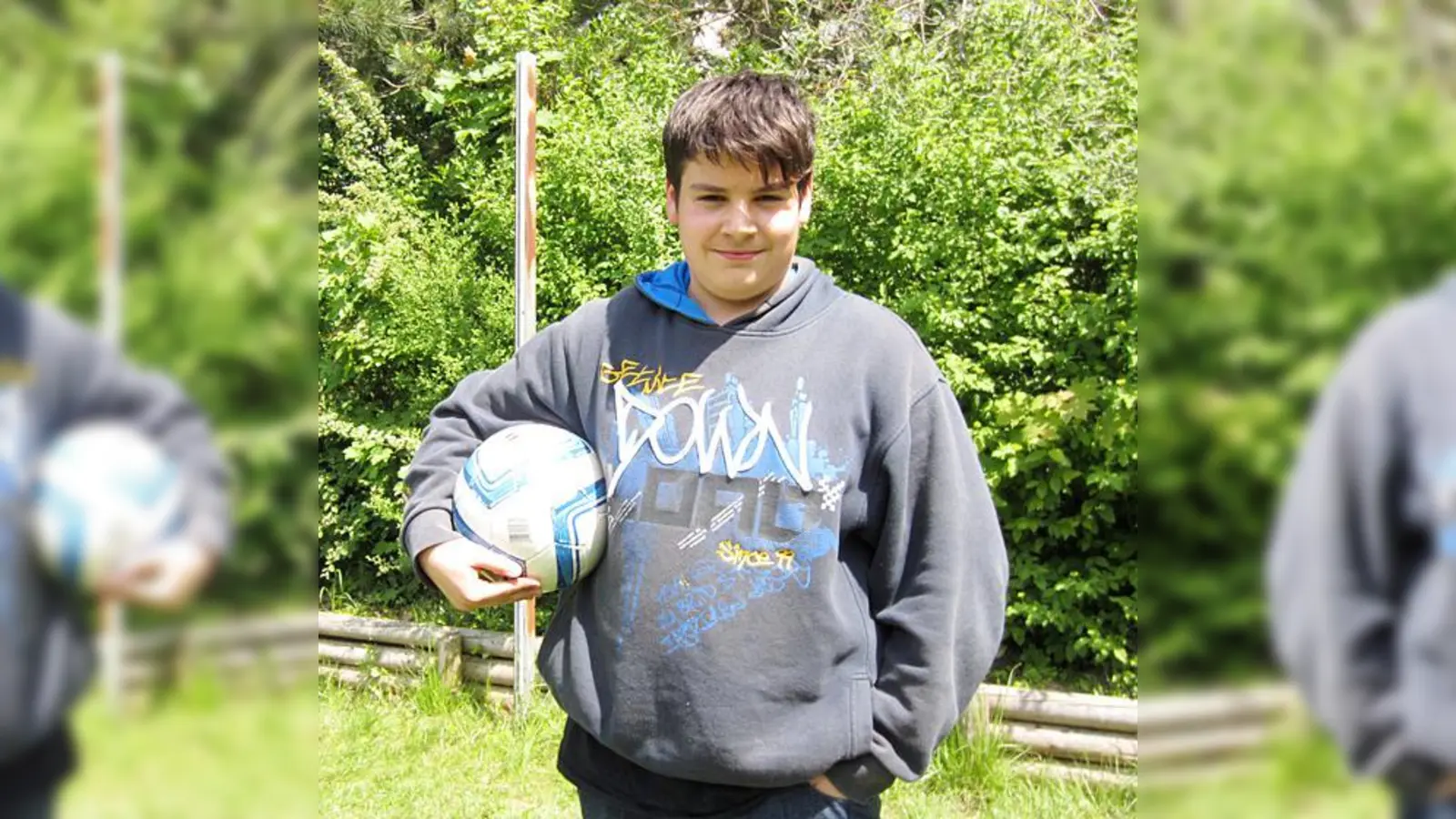 Lukas hat hart an seiner Ballkunst gearbeitet  jetzt kann er seine Vorfreude auf das Turnier kaum bändigen.  (Foto: ff)