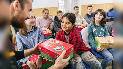 Bei „Weihnachten im Schuhkarton” werden bedürftige Kinder beschenkt. Jeder kann mitmachen. (Foto: Jacie Smeltzer/Samaritan's Purse e.V.)