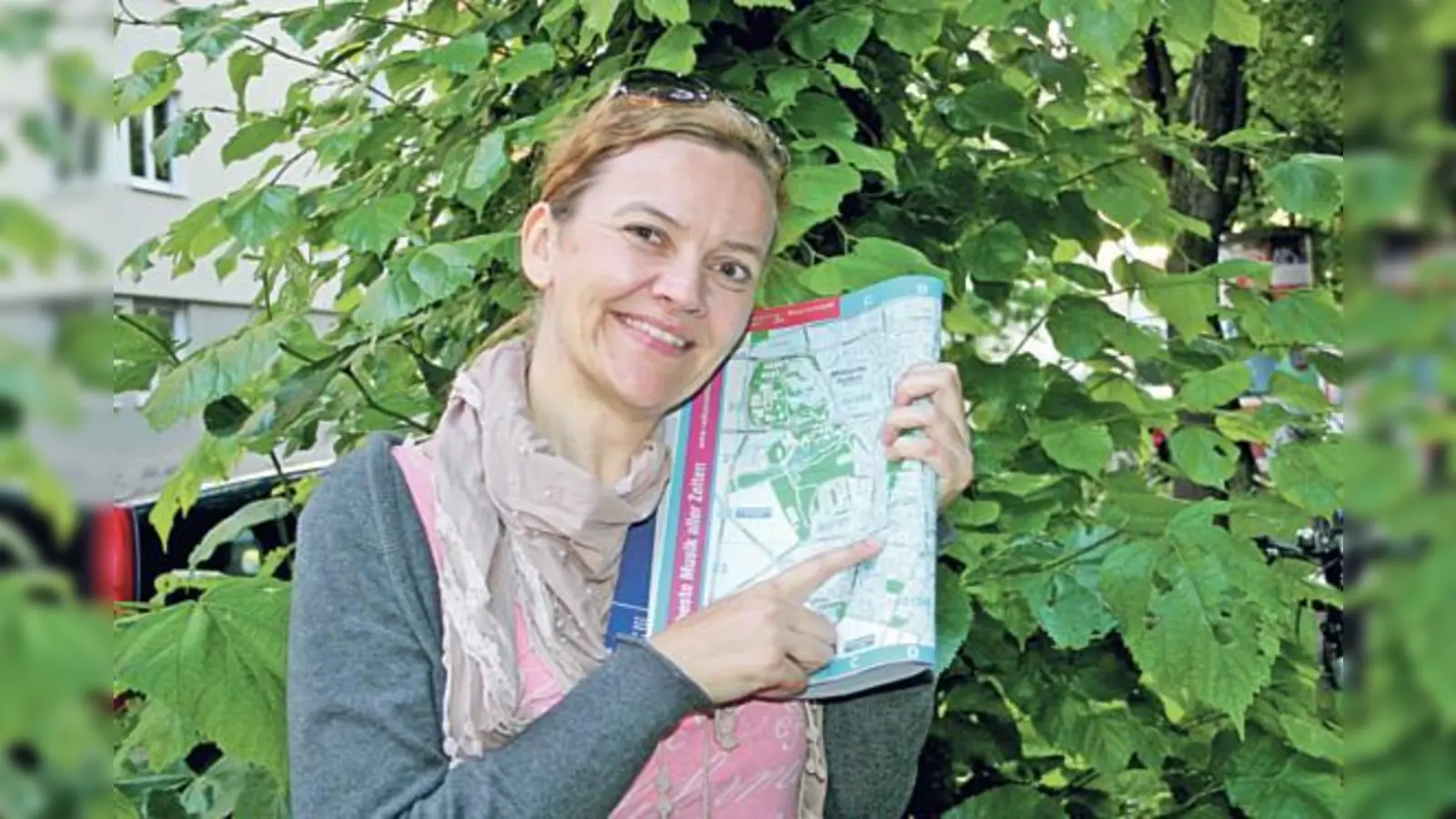 Die Schwabingerin Gitte Günther würde gerne auch im Jahre 2030 noch im Viertel leben, dann aber mit »viel, viel Grün«.  (Foto: Sylvie-Sophie Schindler)