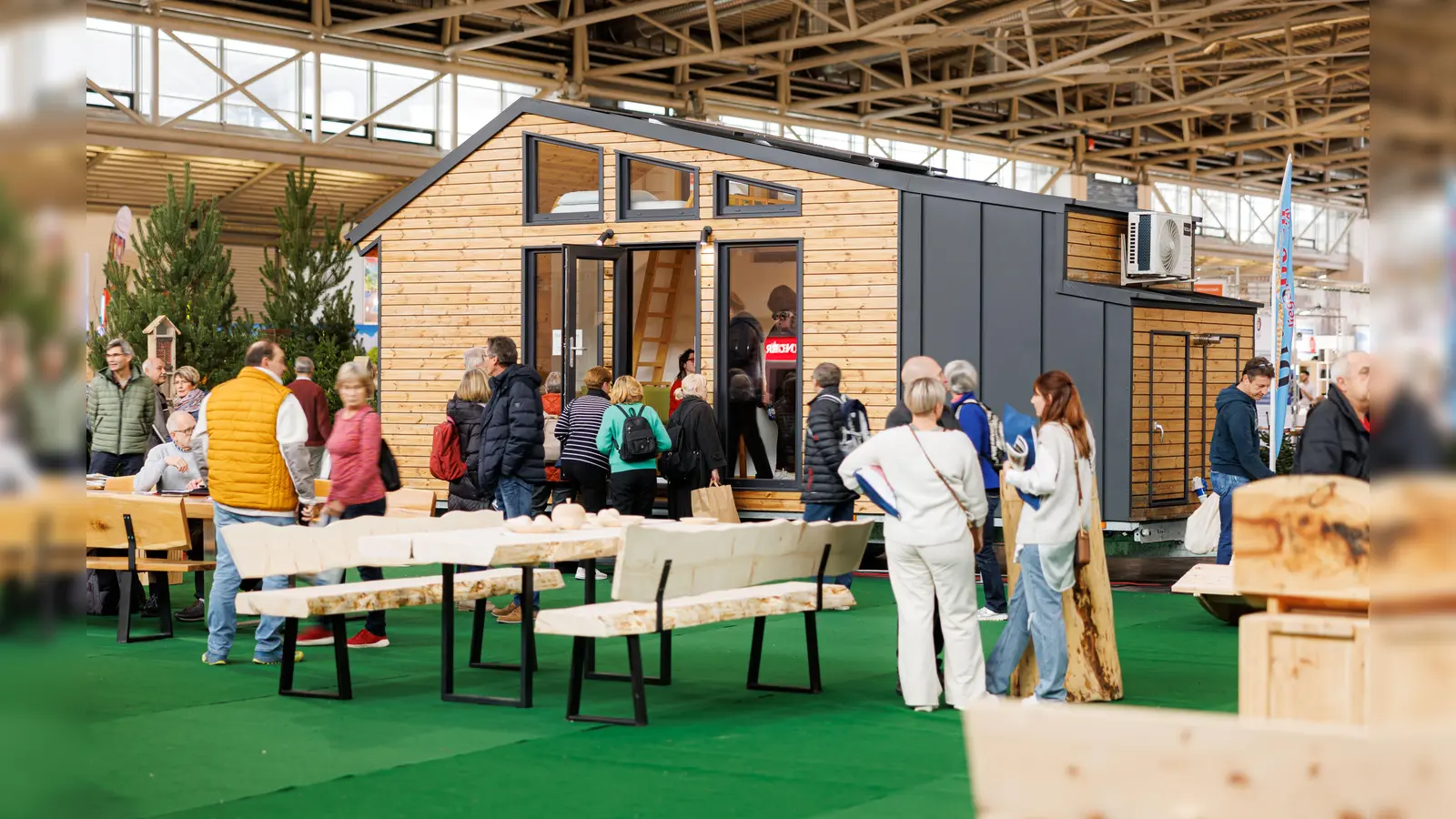 Bei der Heim &amp; Handwerk kann man sich für den eigenen Hausbau inspirieren lassen.  (Foto: GHM/Lukas Barth-Tuttas)