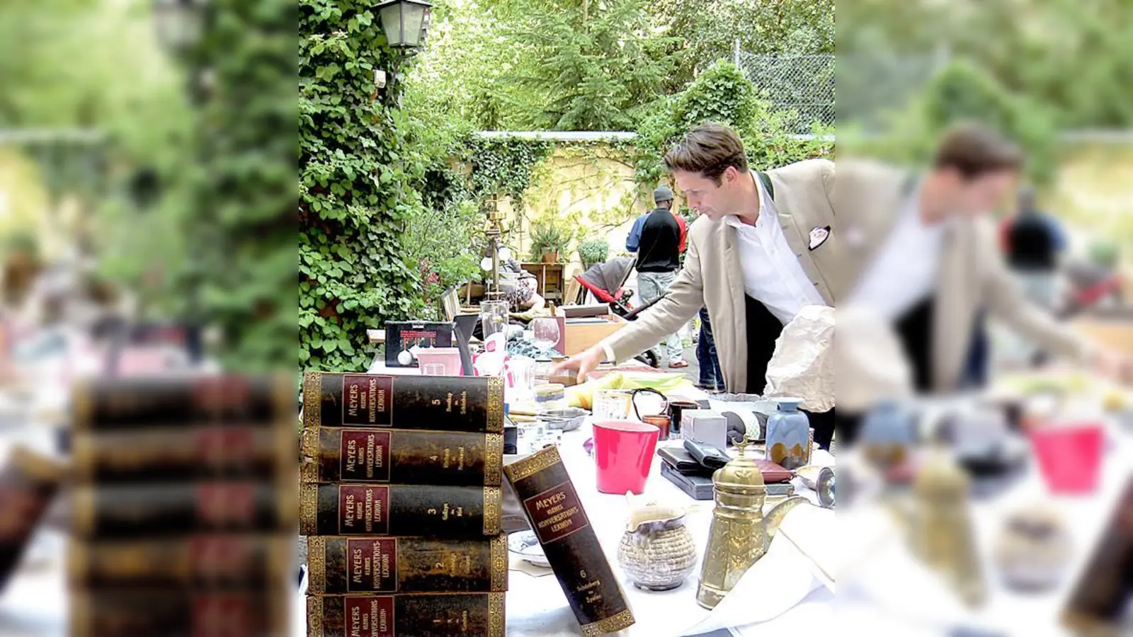 Im Idealfall scheint die Sonne, aber die Hofflohmärkte finden bei jedem Wetter statt.	 (Foto: VA)