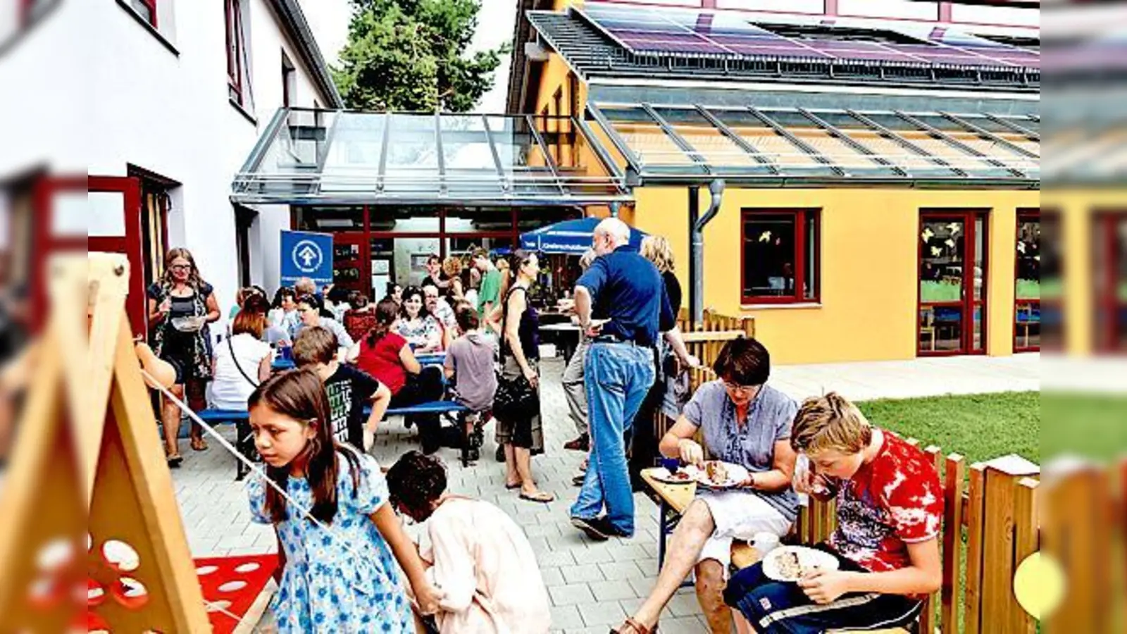 Mit einem Sommerfest haben sich die Familien bei ihren Familienpaten bedankt. 	 (Foto: Kinderschutzbund)