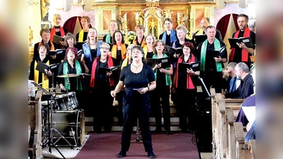 Der GoSpiRhy-Chor von St. Andreas freut sich auf sein Konzert in Hofolding am 14. Juni.	 (Foto: Knapek)