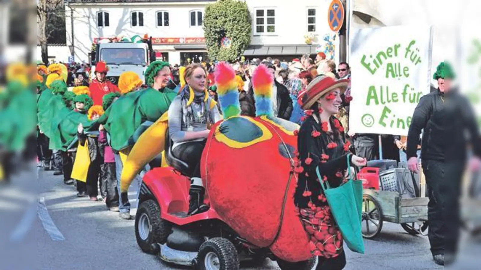 Der Ebersberger Faschingsumzug ist seit 1955 nicht mehr aus der Faschingssaison im Landkreis wegzudenken. Wer mal dabei war, weiß warum.	 (Foto: Archiv / Faschingsgesellschaft)