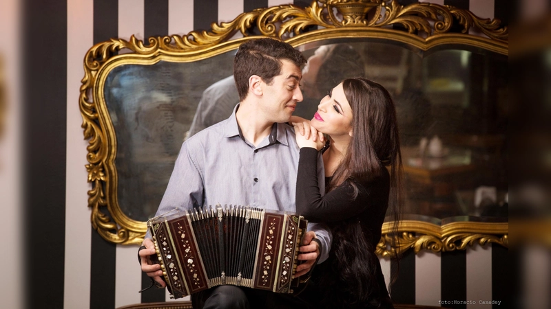 Ein Tangokonzert mit argentinischen Musikern und zwei Showtänzern findet am 10. Oktober im Kulturzentrum Trudering statt. (Foto: VA)