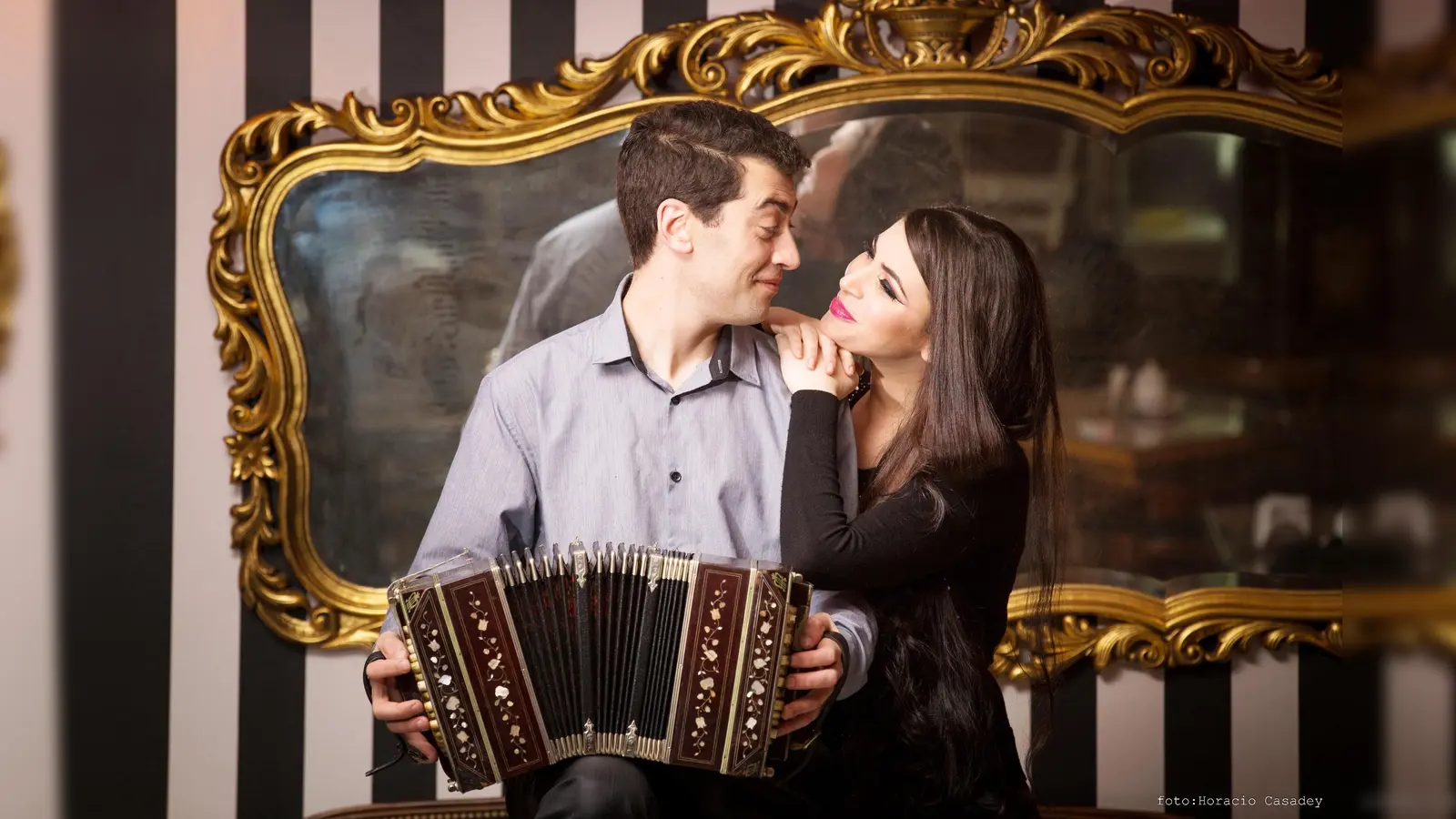 Ein Tangokonzert mit argentinischen Musikern und zwei Showtänzern findet am 10. Oktober im Kulturzentrum Trudering statt. (Foto: VA)