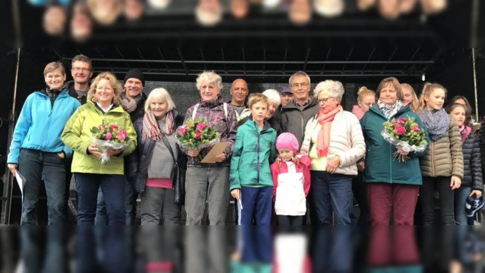 Die besten zehn Teams, darunter „Bike It“, „Seniorentreff“, „Fahrschule am See“, „Familienteam Jakolei“, „1007 Jahre Wangen“, Gymnasium Starnberg und der SV Söcking (von links). (Foto: Veranstalter)