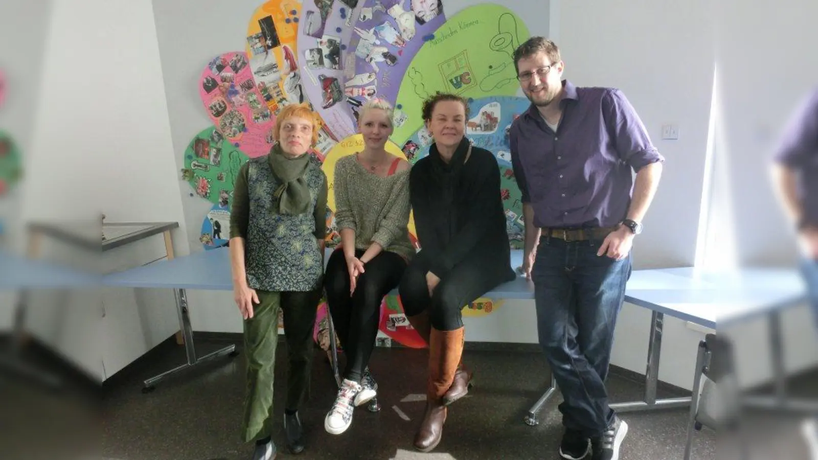 Akademieleiterin Lisa Hirdes (links) mit den Schülerinnen Ann-Kathrin Holland-Jopp, Adriana Klomp und Schüler Wolfgang Weihrauch (von links). (Foto: ds)