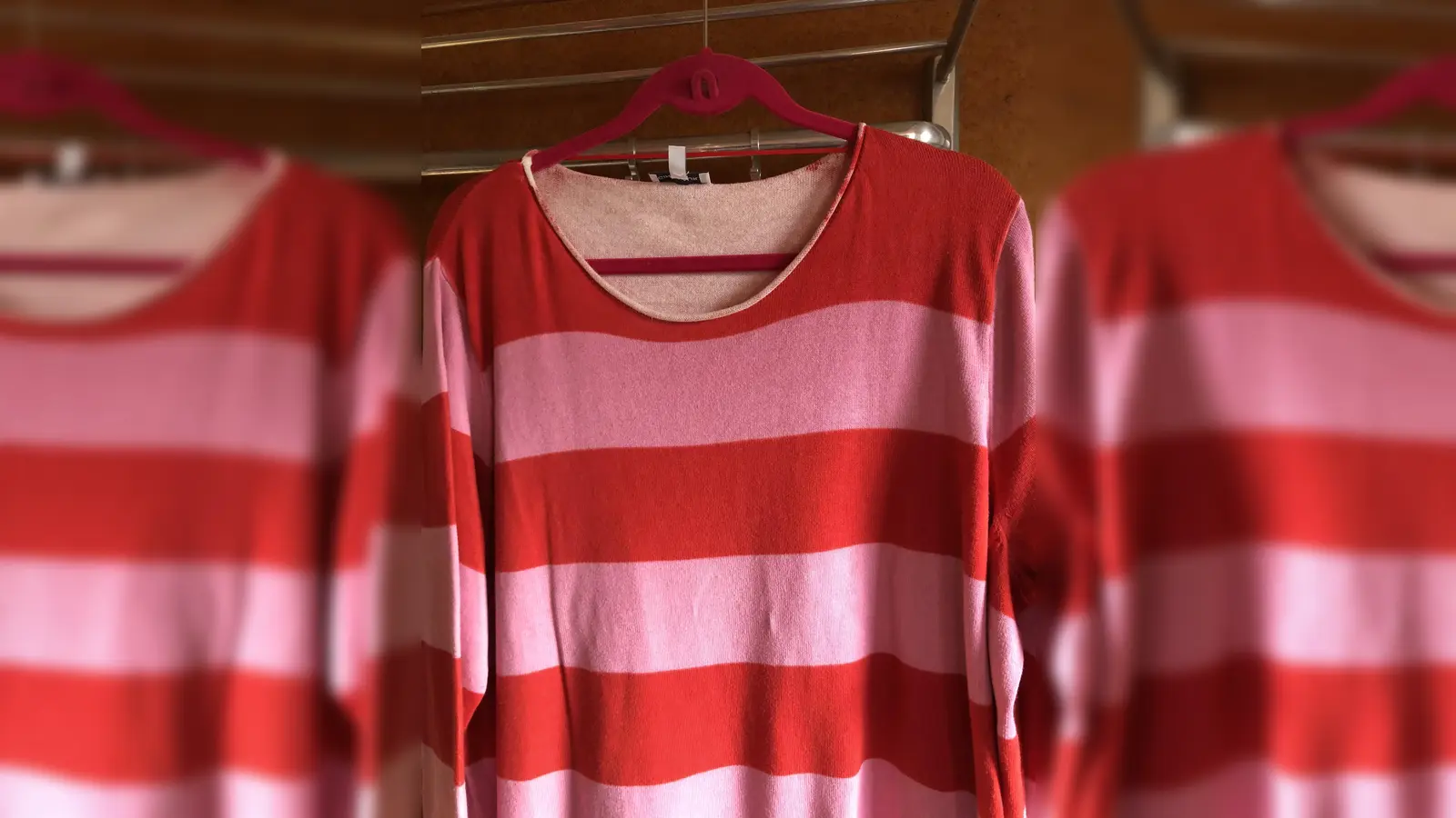 Für jeden Geschmack, jeden Geldbeutel und für jede Größe gibt es tolle Kleidungsstücke beim Late Night-Basar.  (Foto: hw)