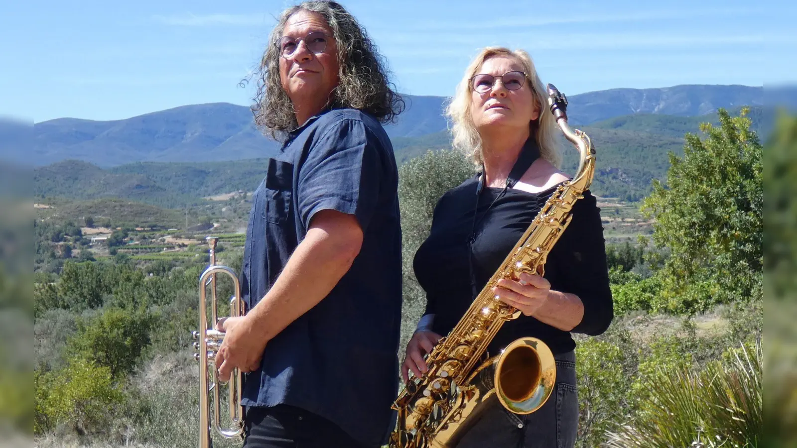 Das Musikerpaar duopoli (Karlheinz und Sonja Höflich) ist europaweit unterwegs, um die Leidenschaft für das Reisen und die Musik zu verbinden. (Foto: Tanja Kraus)