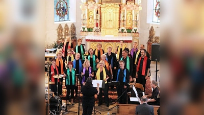 Der GoSpiRhy-Chor lädt zu einem Gospelkonzert nach Sauerlach und Hofolding ein.  (Foto: VA)