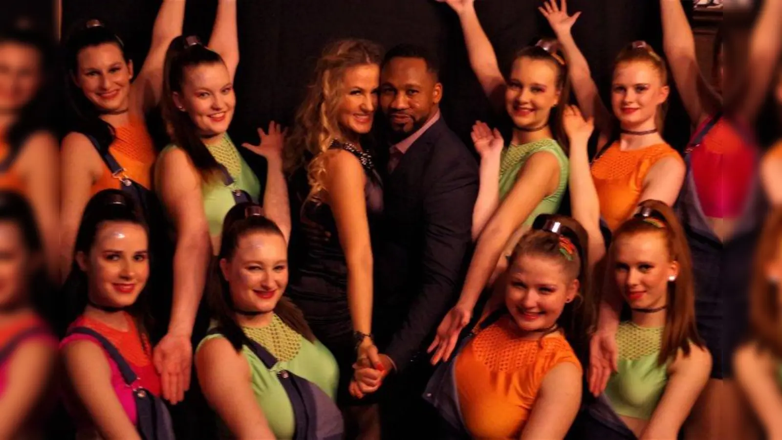 Das Laimer Prinzenpaar im Kreise seiner Garde! Razi I. und Castro I. repräsentieren den Faschingsclub Laim während der fünften Jahreszeit. (Foto: kö)