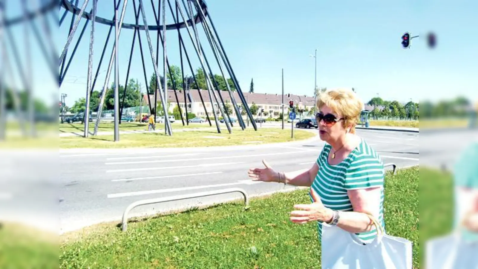 Siegrun G. aus Oberföhring wünscht sich am Effnerplatz blühende Büsche und bunte Blumen, »denn Bäume sind genügend gepflanzt«.	 (Foto: hgb)