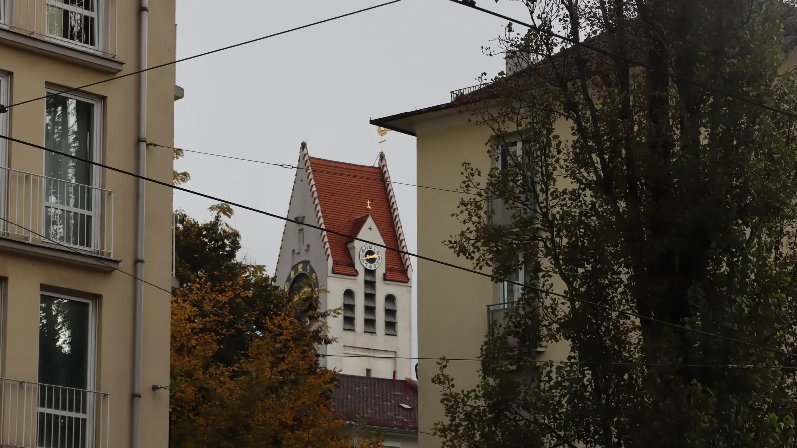 Beim „Ausklang” in der Erlöserkirche verbinden sich Musik, Gebet und Stille zu einem feierlichen Abendlob.  (Foto: mha)
