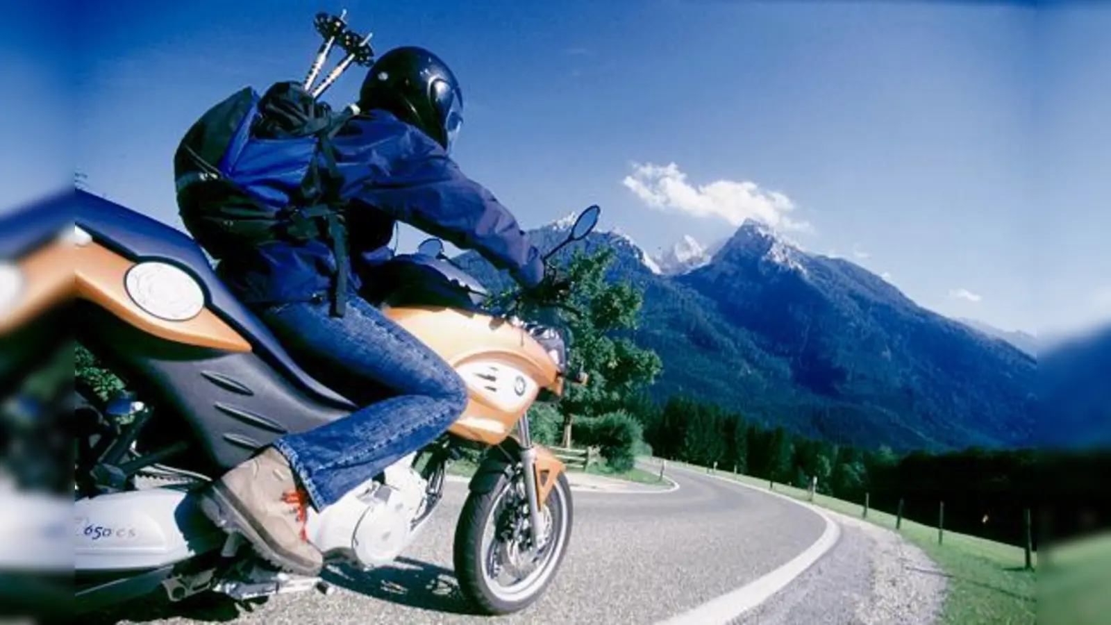 Traumtouren für Biker: Tipps gibt es beim ADAC und im Internet.	 (Foto: Eisenschink)