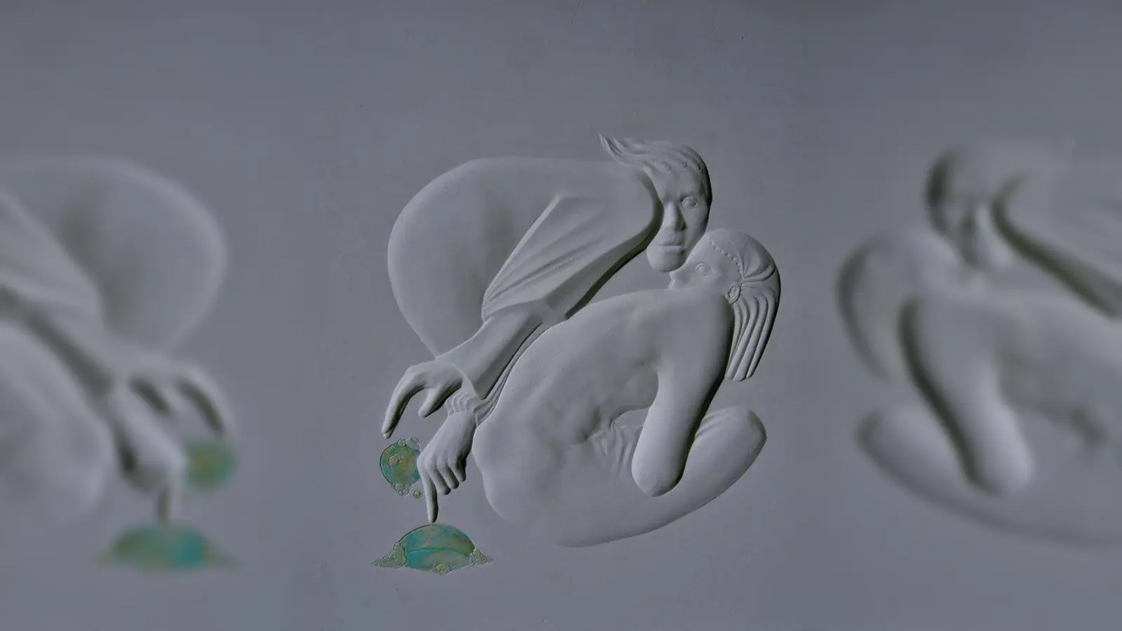 Unter dem Werktitel „Illusion“ steht dieses Flachrelief von Günther Straub – zu sehen ab 8. Februar in der Laimer Stadtbibliothek. (Foto: Straub)