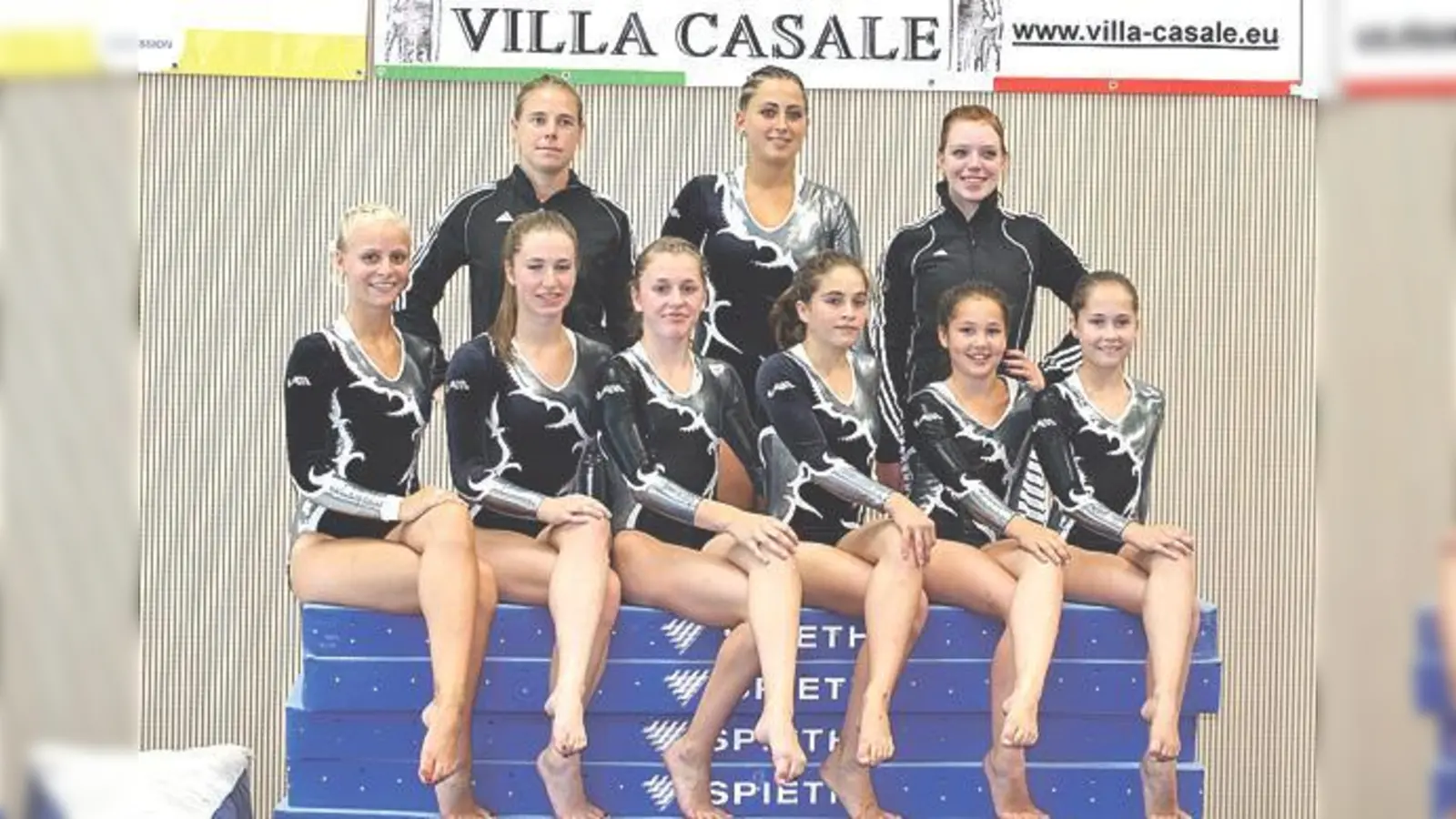 Landesliga-Aktive: hinten v. l. Ann-Kathrin Bebensee, Jenny Mierke, Shannon Wedlich vorne v. l.: Alexandra Trox, Veronika Dorn, Theresa Dorn, Susi Lacher, Amelie Baumann, Melanie Griesbeck.			 (Foto: privat)