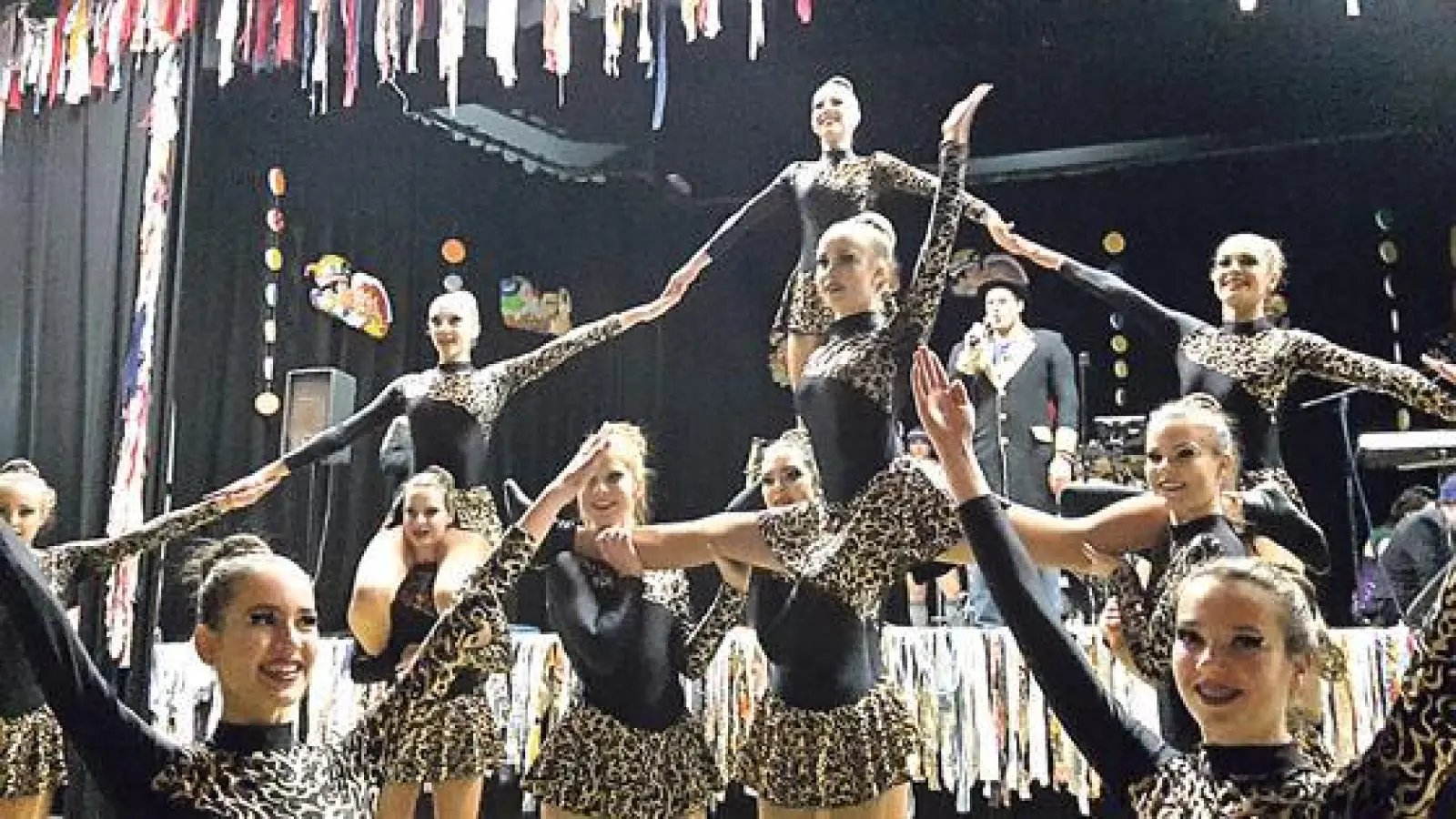 Am »ruaßigen Freitag« geht es in der Kirchseeoner ATSV-Halle wieder hoch her. 	 (Foto: Kirchseeoner Vereinskartell)