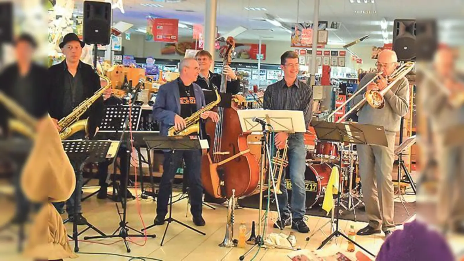 »Jazz in the Box« kündigten das Jazz Festival am vergangenen Wochenende in der kostbar an.	 (Foto: VA)