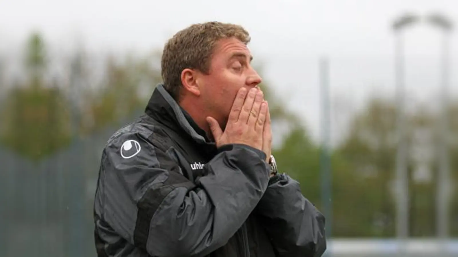 Unglücklich: Amateur-Trainer Achim Kobahn.  (Foto: A. Wild)