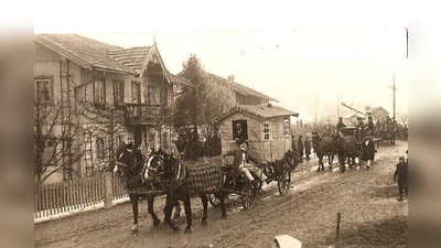 Der Faschingszug in Otterfing feiert in diesem Jahr seinen stolzen 100. Geburtstag. Man darf gespannt sein, wie die Wägen in diesem Jahr geschmückt sind.  (Foto: Burschenverein Otterfing)