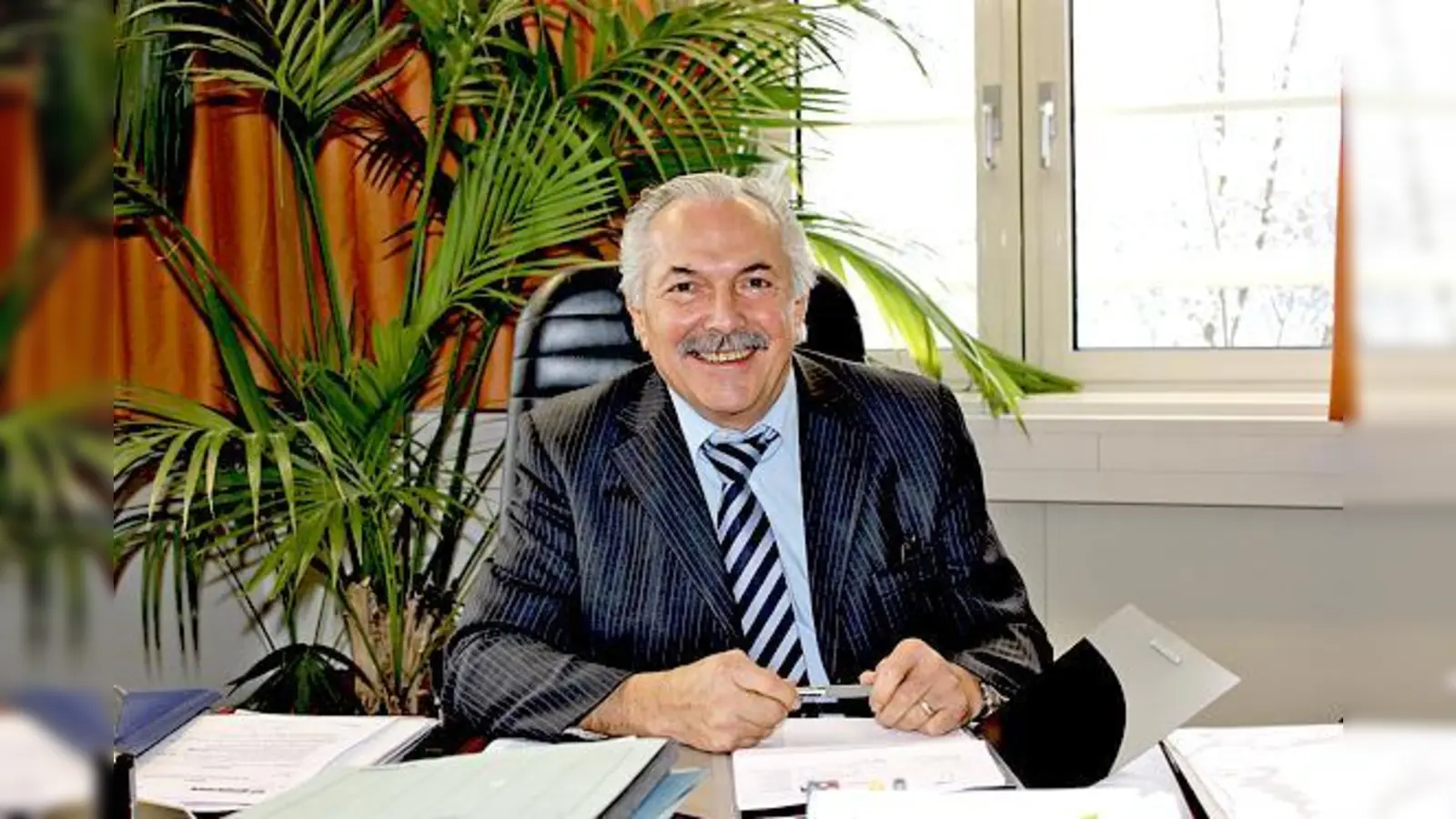 Eine Ära geht langsam, aber sicher zu Ende: Erster Bürgermeister Rolf Zeitler leitete 24 Jahre lang die Geschicke Unterschleißheims. 	 (Foto: sl)