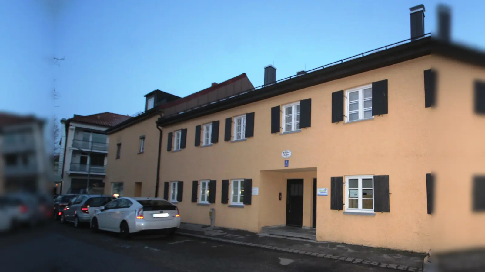 Der Kindergarten „Kinderkram“ war viele Jahre lang an der Sebastian-Bauer-Straße 5 beheimatet. Wegen umfangreicher Sanierungen und Ausbaumaßnahmen muss die Kleinkinder-Betreuungs-Einrichtung demnächst raus. (Foto: Adele Rager)