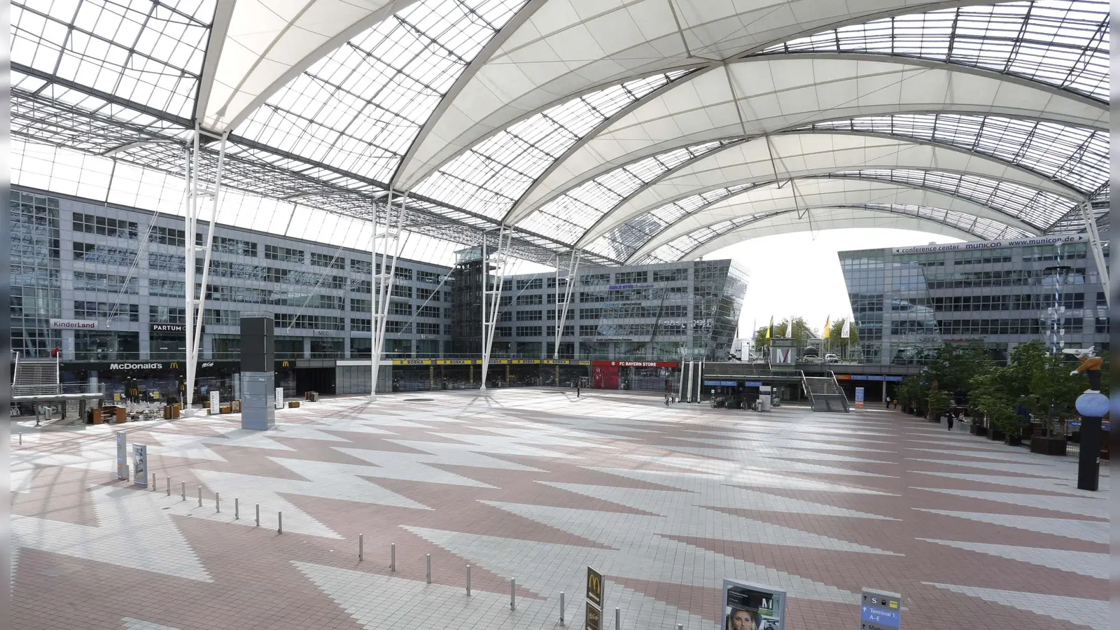 Die weltweite Corona-Pandemie hat den Luftverkehr und damit auch den Betrieb an Deutschlands zweitgrößtem Flughafen schwer getroffen. (Foto: kw)