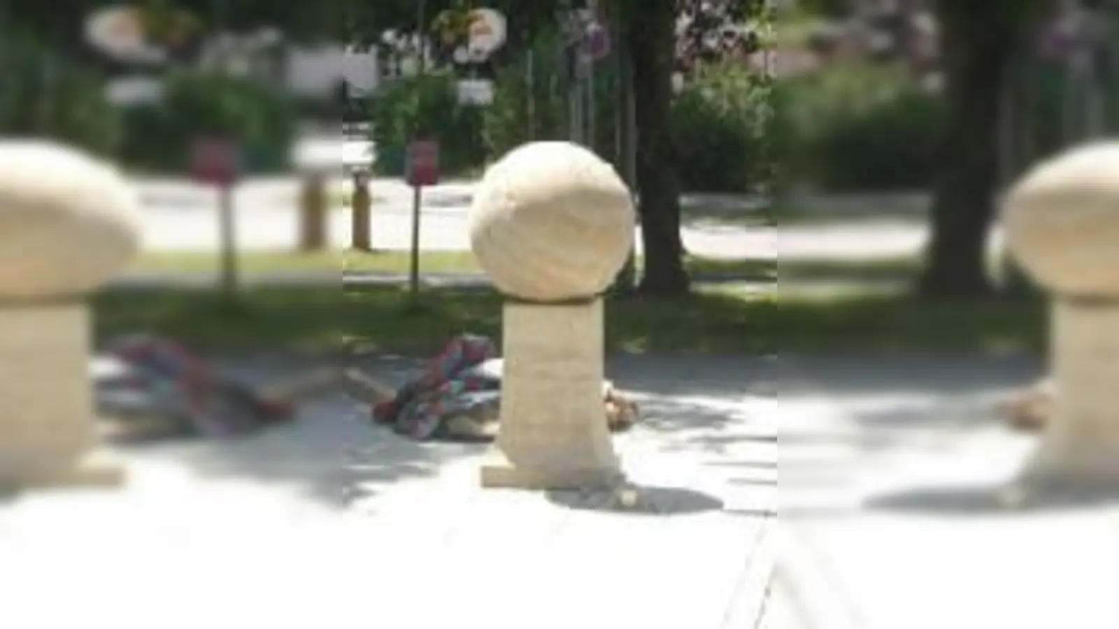 Allroundtalent unter den Sonnenuhren: Aschheim hat eine Globussonnenuhr.	 (Foto: Gemeinde)