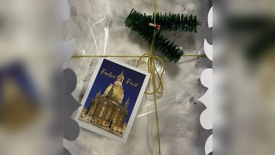 Gemeinsam weihnachtliches Gebäck essen und miteinander ins Gespräch kommen. (Foto: hw)