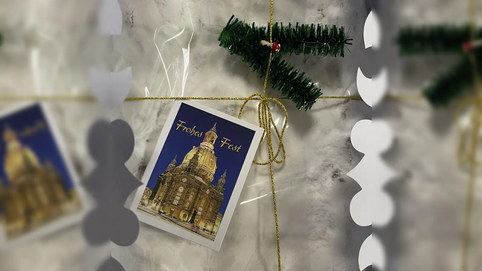 Gemeinsam weihnachtliches Gebäck essen und miteinander ins Gespräch kommen. (Foto: hw)