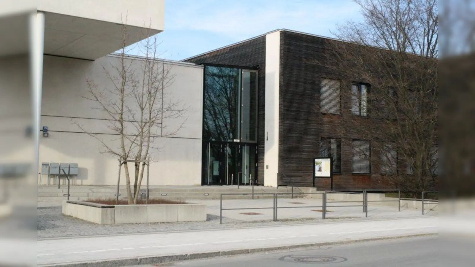 In Allach-Untermenzing gibt es nur an der Grundschule an der Manzostraße eine Ganztagsklasse. (Foto: sb)