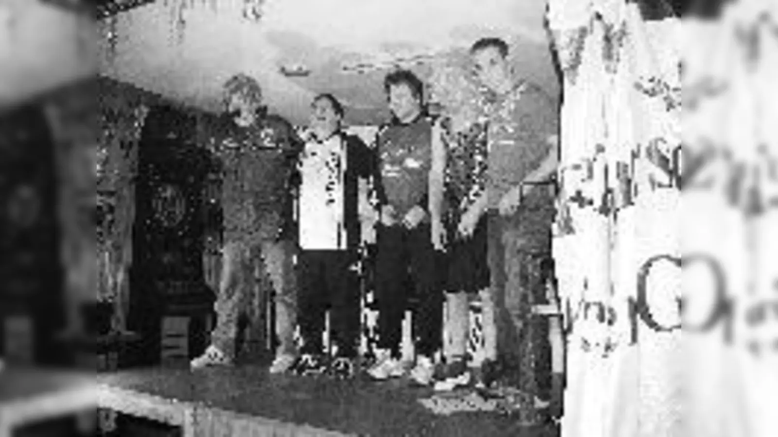 Das »Gerner Kaschperltheater«: Basti Königsbauer, Thomas Knoblauch, Michael Franke, Thomas Schäche und Florian Königsbauer (v. li. n. re.) .	  (Foto: VA)