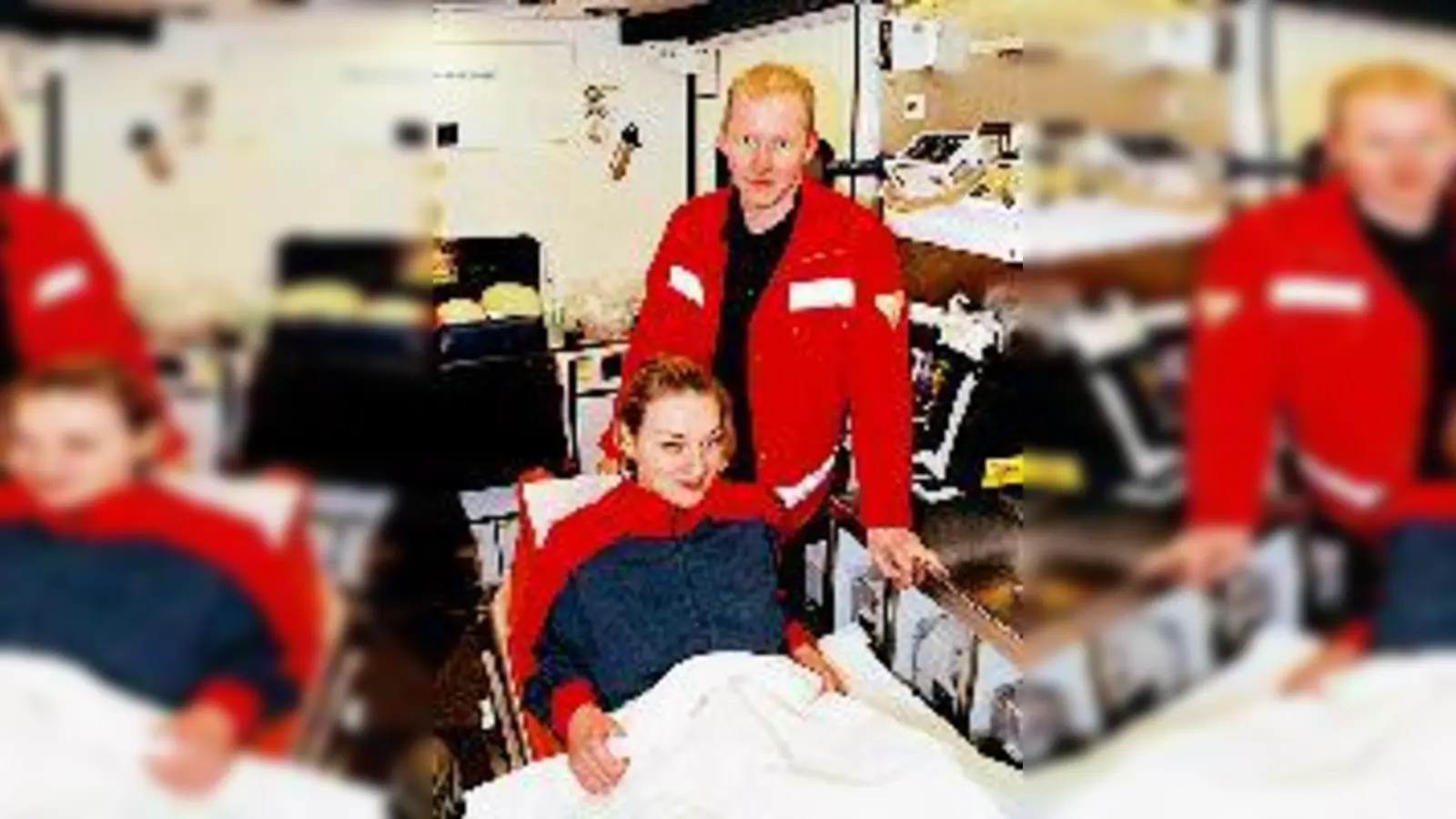 Polizistin Maria Jobst (rechts) ist kurzerhand in die eiskalte Isar gesprungen, um eine Frau vorm Ertrinken zu retten. 	 (Foto: Polizei)