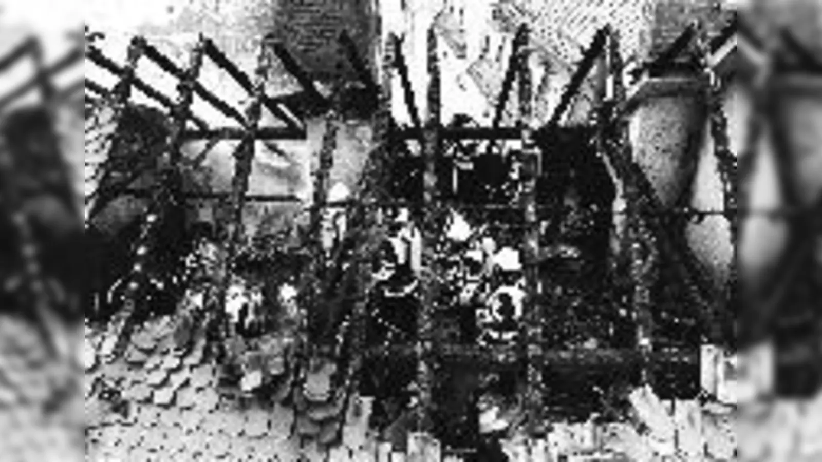 Auf 300.000 Euro schätzt die Feuerwehr den Sachschaden.	 (Foto: Feuerwehr)