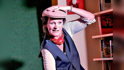 Barbara Weinzierl, die Verwandlungskünstlerin, spricht über Sex, Geld und Erleuchtung.	 (Foto: VA)