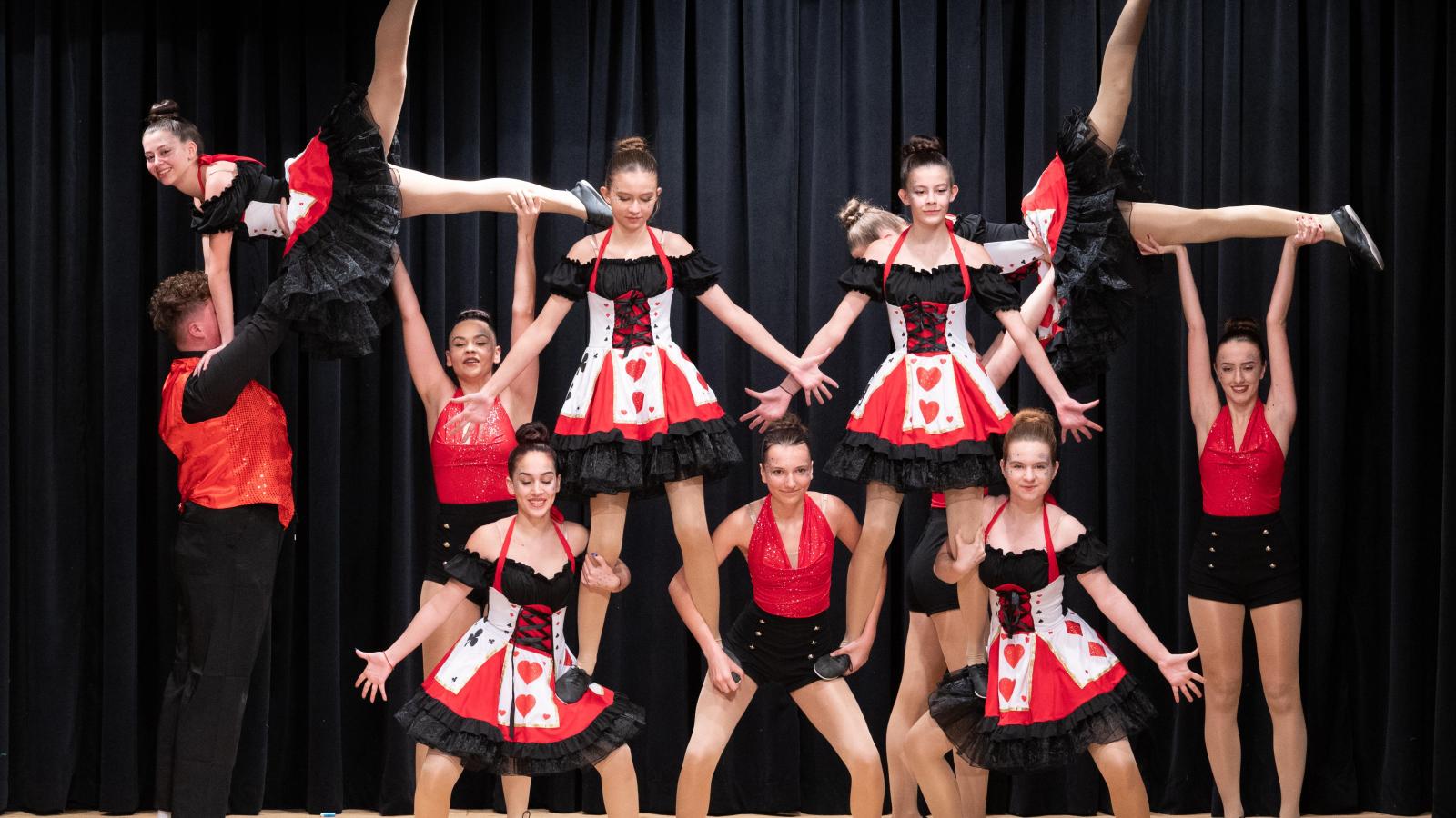 Showtanz-Abteilung-des-TSV-Taufkirchen-Vils-feiert-gelungene-Premiere