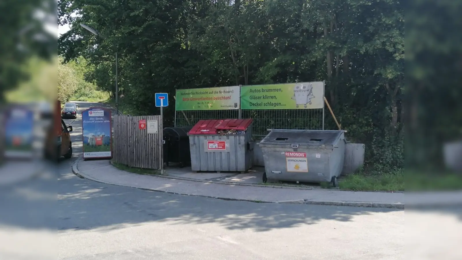 „Die Einwurfzeiten sind reiner Nachbarschutz, sie sollten unbedingt eingehalten werden“, fordert Bürgermeister Ulrich Proske. (Foto: Stadt Ebersberg )