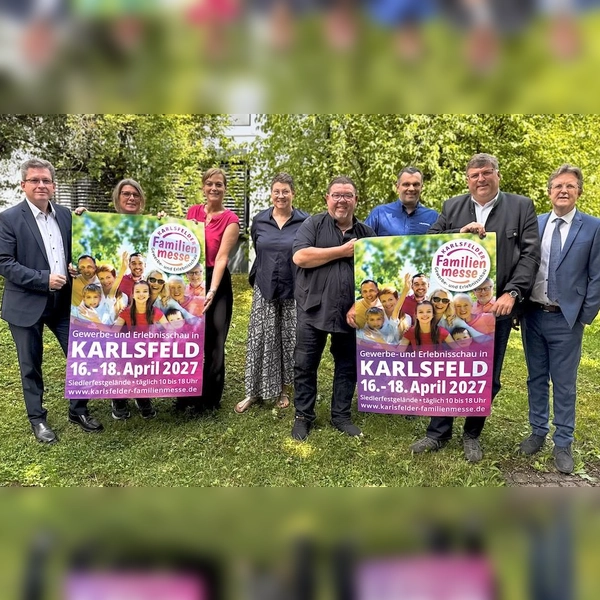 Bürgermeister Christian Bieberle, Daniela Gaßner vom Verein Dachau handelt, Katja Deml von der Wirtschaftsförderung, Isabel Seeber vom Verein Dachau handelt, Michael Gold von der EUG Karlsfeld, Dominik Depre vom Verein Dachau handelt, Landrat Stefan Löwl und Messeorganisator Josef Albert Schmid (von links) freuen sich auf den Neustart. (Foto: Messe- und Ausstellungsorganisation Josef Werner Schmid GmbH)