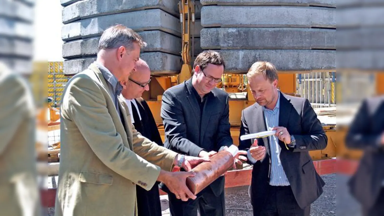 Mitte Juni wurde der Grundstein von Vaterstettens neuem Krippenhaus gelegt.	 (Foto: Gemeinde)